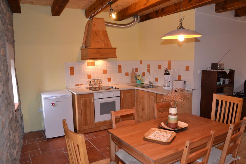 Holiday Farmhouse Skvor Robidisce الغرفة الصورة